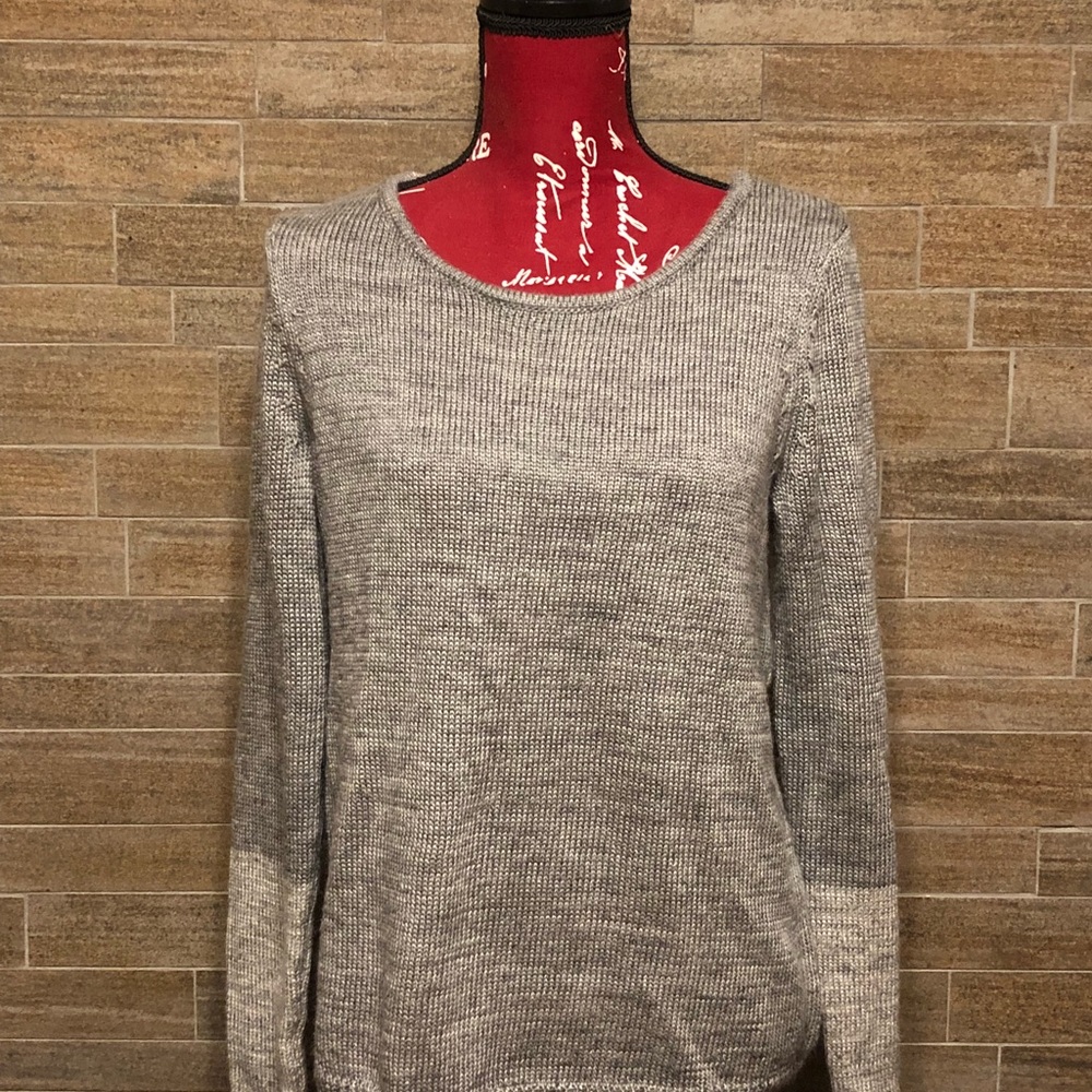 The Limited Gray sweater - Picture 5 of 6